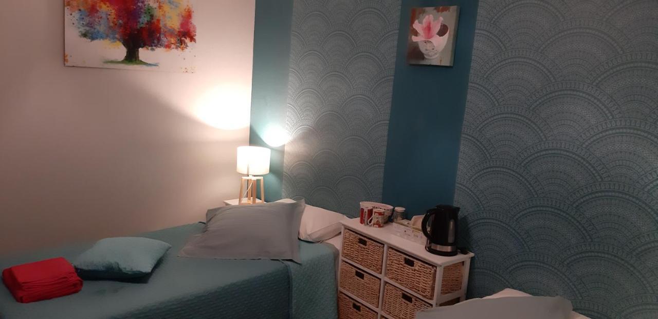 Chambres D'Hotes Nilautpala Dreams แซ็ง-ฌ็อง-เดอ-โมเรียน ภายนอก รูปภาพ