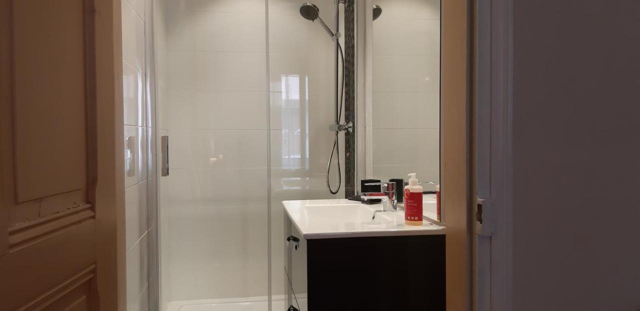 Chambres D'Hotes Nilautpala Dreams แซ็ง-ฌ็อง-เดอ-โมเรียน ภายนอก รูปภาพ