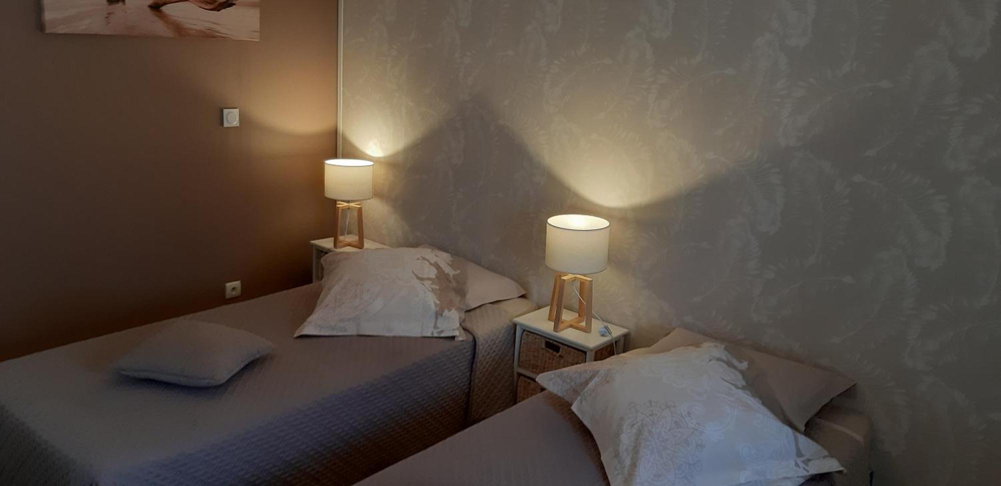 Chambres D'Hotes Nilautpala Dreams แซ็ง-ฌ็อง-เดอ-โมเรียน ภายนอก รูปภาพ